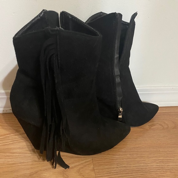 Black Fringe Wedge Boot suede bootie - Picture 1 of 5